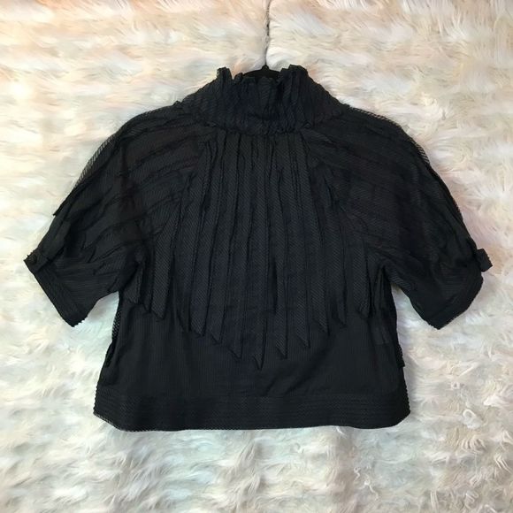 ❤️SALE❤️BCBG Max Azria Ruffle Cropped Jacket Top size XXS - Picture 2 of 11